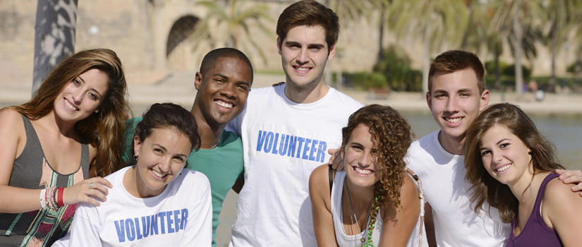 College Student Volunteers