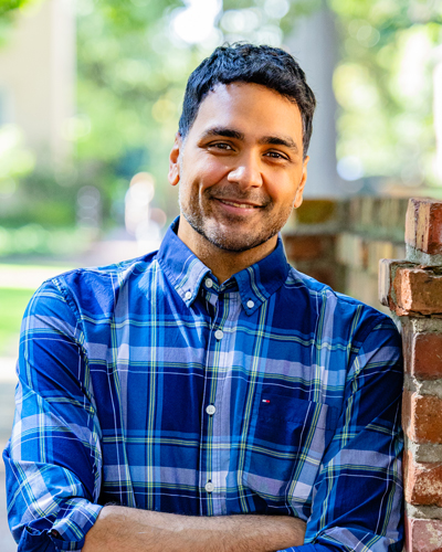 Neal Loungani headshot