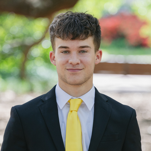 Bayer Dawsey headshot