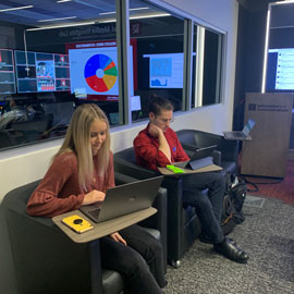 students in social media insight lab